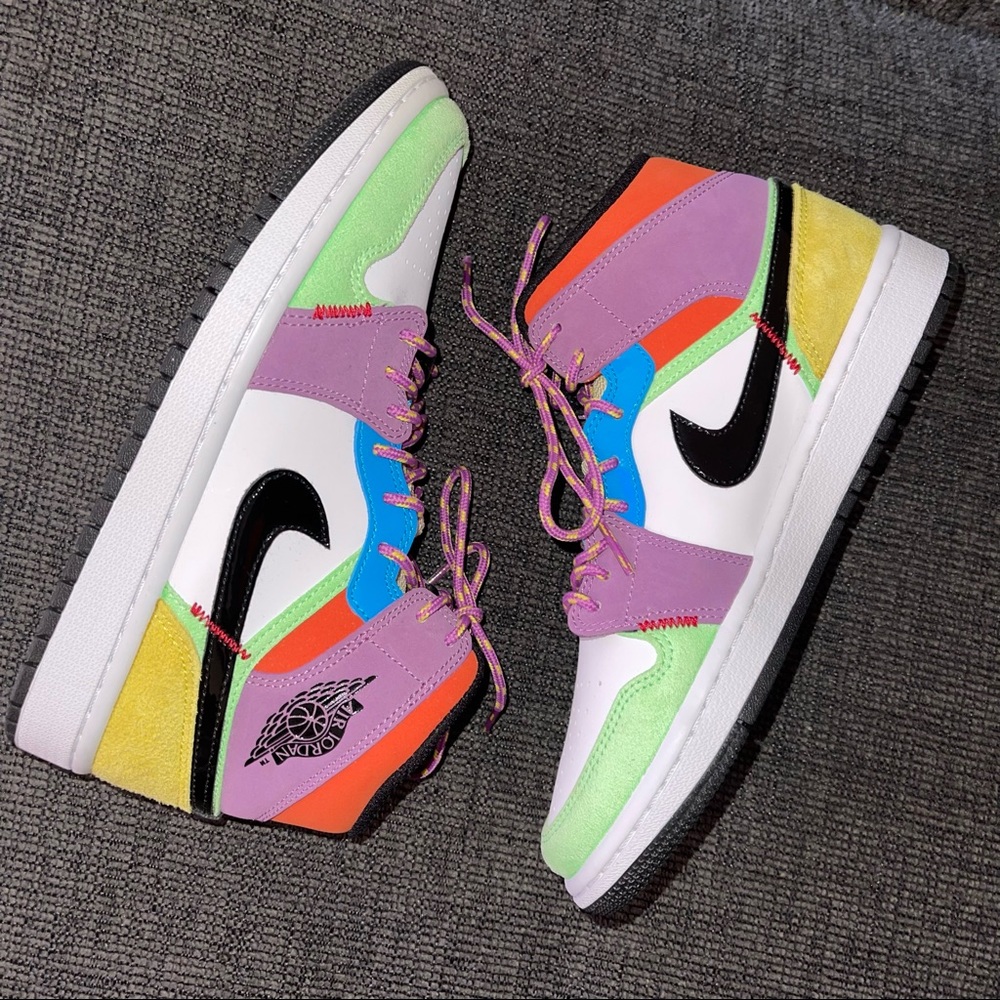 Jordan 1 Mid Multicolor Womens